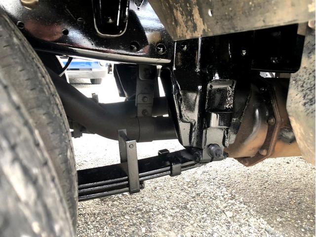 キャンター Ｗキャブ　Ｗキャブ　全塗装済　リアヒーター　準中型５ｔ未満　荷台内寸：２１１　１６１／ｃｍ　メッキパーツ（13枚目）