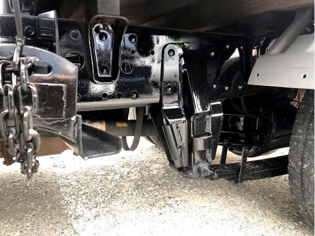 キャンター Ｗキャブ　Ｗキャブ　全塗装済　リアヒーター　準中型５ｔ未満　荷台内寸：２１１　１６１／ｃｍ　メッキパーツ（16枚目）