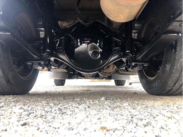 キャンター Ｗキャブ　Ｗキャブ　全塗装済　リアヒーター　準中型５ｔ未満　荷台内寸：２１１　１６１／ｃｍ　メッキパーツ（19枚目）