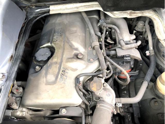 キャンター Ｗキャブ　Ｗキャブ　全塗装済　リアヒーター　準中型５ｔ未満　荷台内寸：２１１　１６１／ｃｍ　メッキパーツ（20枚目）