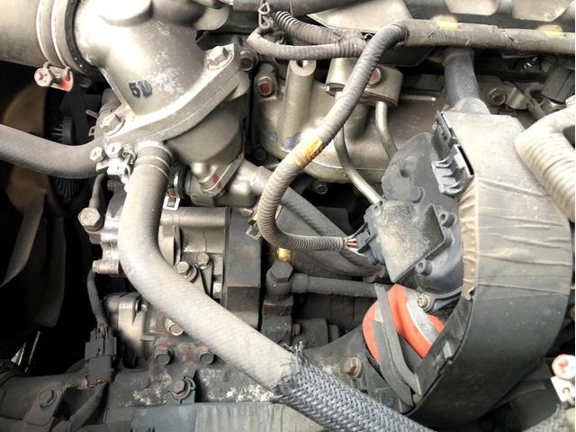 キャンター Ｗキャブ　Ｗキャブ　全塗装済　リアヒーター　準中型５ｔ未満　荷台内寸：２１１　１６１／ｃｍ　メッキパーツ（23枚目）