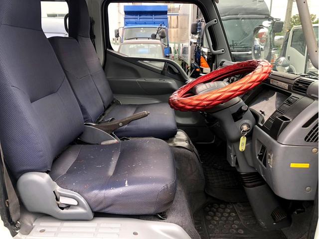 キャンター Ｗキャブ　Ｗキャブ　全塗装済　リアヒーター　準中型５ｔ未満　荷台内寸：２１１　１６１／ｃｍ　メッキパーツ（25枚目）