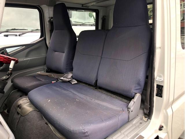 キャンター Ｗキャブ　Ｗキャブ　全塗装済　リアヒーター　準中型５ｔ未満　荷台内寸：２１１　１６１／ｃｍ　メッキパーツ（30枚目）
