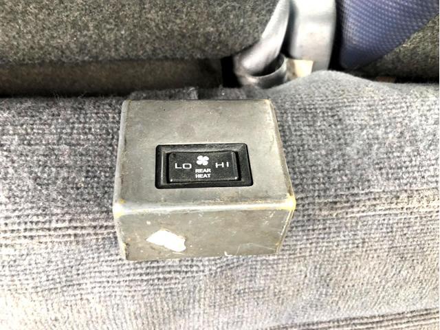 キャンター Ｗキャブ　Ｗキャブ　全塗装済　リアヒーター　準中型５ｔ未満　荷台内寸：２１１　１６１／ｃｍ　メッキパーツ（35枚目）