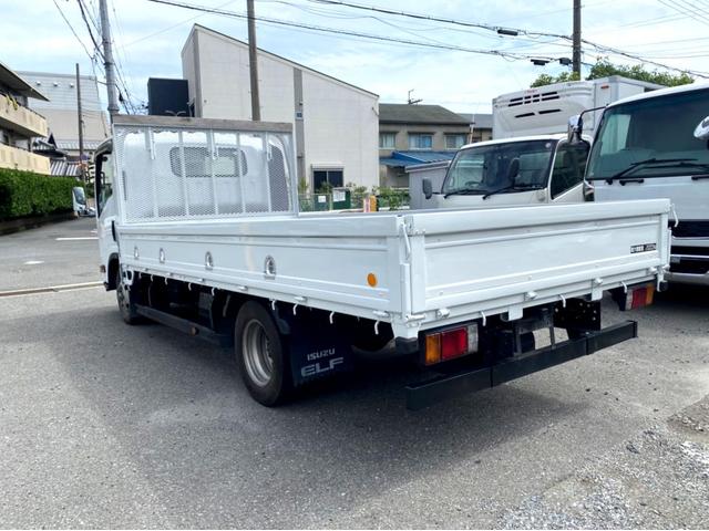 エルフトラック Ｗキャブロングフルフラットローダンプ　ワイド　ロングボディ　１５０馬力　ターボ　準中型５ｔ未満　ＥＴＣ　荷台内寸：４３６　２０８／ｃｍ（4枚目）