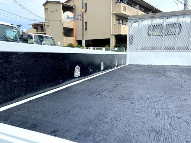 エルフトラック Ｗキャブロングフルフラットローダンプ　ワイド　ロングボディ　１５０馬力　ターボ　準中型５ｔ未満　ＥＴＣ　荷台内寸：４３６　２０８／ｃｍ（10枚目）