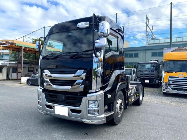 ギガ 　トラクタヘッド　ハイルーフ　後輪エアサス　第５輪荷重　９０７０ｋｇ　最大積載量：３８７４０ｋｇ　［１１５００］ｋｇ　４６０馬力　全塗装済　アドブルー　ＥＴＣ　ベッド付　タンク４００Ｌ　スペアタイヤ（2枚目）