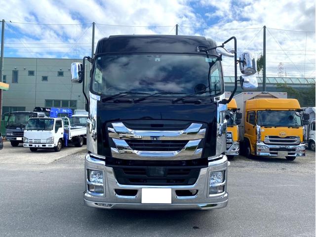 ギガ 　トラクタヘッド　ハイルーフ　後輪エアサス　第５輪荷重　９０７０ｋｇ　最大積載量：３８７４０ｋｇ　［１１５００］ｋｇ　４６０馬力　全塗装済　アドブルー　ＥＴＣ　ベッド付　タンク４００Ｌ　スペアタイヤ（5枚目）