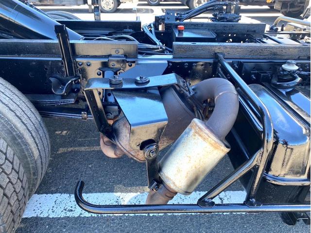 エルフトラック 　ローダーダンプ　新明和工業　荷台内寸：３３１　２０１ｃｍ　コボレーン付　ＥＴＣ　ローダーリモコン　１５０馬力（18枚目）