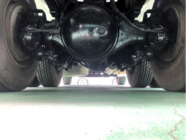 クオン ベースグレード コンクリートミキサー ドラム貼替 電動ホッパーカバー アドブルー 300馬力 新明和工業 ETC ベッド付き(33枚目)