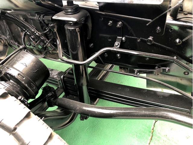 クオン ベースグレード コンクリートミキサー ドラム貼替 電動ホッパーカバー アドブルー 300馬力 新明和工業 ETC ベッド付き(36枚目)