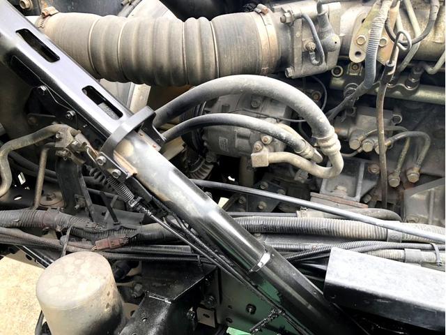 クオン ベースグレード コンクリートミキサー ドラム貼替 電動ホッパーカバー アドブルー 300馬力 新明和工業 ETC ベッド付き(38枚目)