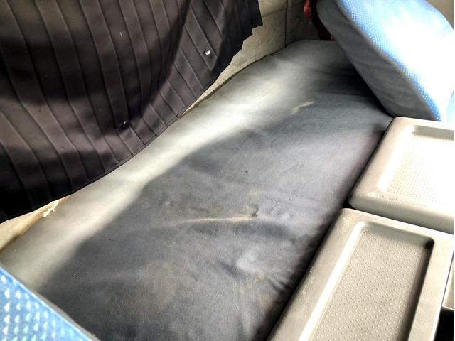 クオン ベースグレード コンクリートミキサー ドラム貼替 電動ホッパーカバー アドブルー 300馬力 新明和工業 ETC ベッド付き(56枚目)