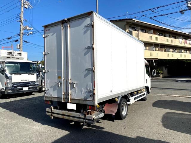 エルフトラック ロング　アルミバンＰＧ　標準ロング　ＴＫＧ－ＮＭＲ８５ＡＮ　パブコ　新明和工業　床下格納パワーゲート　ラジコン付き　ラッシングレール３段　バックモニター　ＥＴＣ２．０　スペアタイヤ（3枚目）