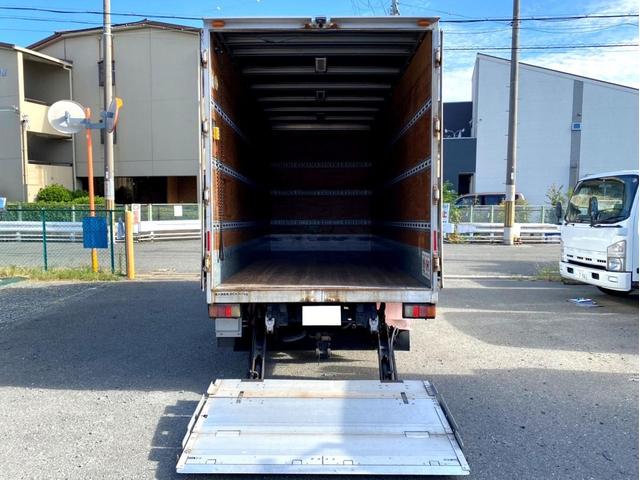 エルフトラック ロング　アルミバンＰＧ　標準ロング　ＴＫＧ－ＮＭＲ８５ＡＮ　パブコ　新明和工業　床下格納パワーゲート　ラジコン付き　ラッシングレール３段　バックモニター　ＥＴＣ２．０　スペアタイヤ（15枚目）