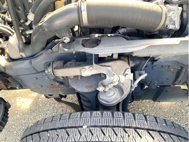 エルフトラック ロング　アルミバンＰＧ　標準ロング　ＴＫＧ－ＮＭＲ８５ＡＮ　パブコ　新明和工業　床下格納パワーゲート　ラジコン付き　ラッシングレール３段　バックモニター　ＥＴＣ２．０　スペアタイヤ（32枚目）