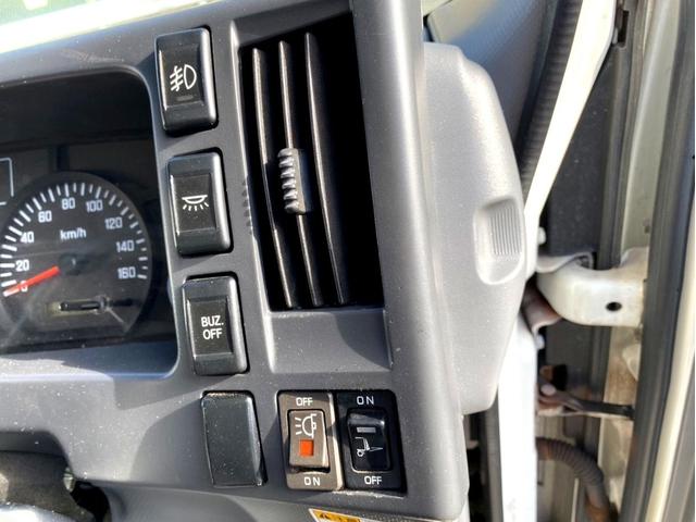 エルフトラック ロング　アルミバンＰＧ　標準ロング　ＴＫＧ－ＮＭＲ８５ＡＮ　パブコ　新明和工業　床下格納パワーゲート　ラジコン付き　ラッシングレール３段　バックモニター　ＥＴＣ２．０　スペアタイヤ（49枚目）