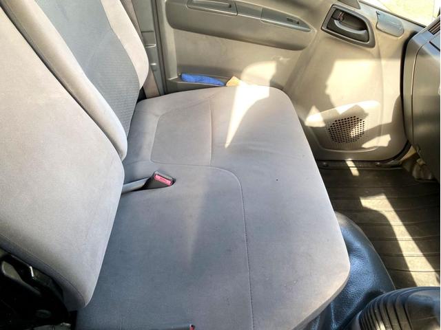 エルフトラック ロング　アルミバンＰＧ　標準ロング　ＴＫＧ－ＮＭＲ８５ＡＮ　パブコ　新明和工業　床下格納パワーゲート　ラジコン付き　ラッシングレール３段　バックモニター　ＥＴＣ２．０　スペアタイヤ（52枚目）