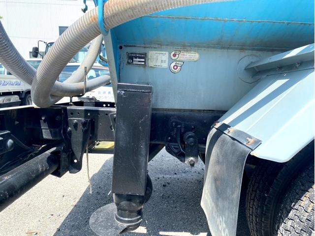 エルフトラック 　平成２１年　いすゞエルフ　散水車極東開発　ＬＨ０４－３０１Ｒ　容量　４０００Ｌ１５０馬力スペアタイヤ（35枚目）