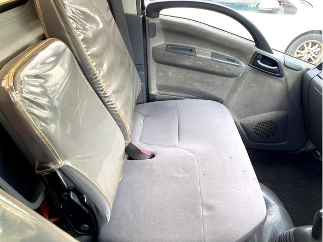 エルフトラック 　平成２１年　いすゞエルフ　平ボディ標準幅　ロング荷台内寸　：　４３６　１８０／ｃｍ　積載量　：　２０００ｋｇ準中型５ｔ未満坂道アシストＤＰＤＥＴＣスペアタイヤ（44枚目）