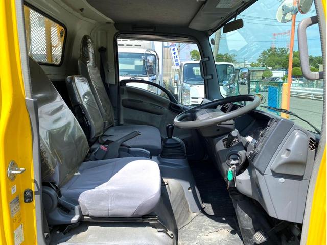 エルフトラック 　平ボディ　ワイドロング　１５０馬力　荷台内寸：４５０　２０７／ｃｍ　最大積載量：２０００ｋｇ　準中型５ｔ未満　ＥＴＣ　スペアタイヤ（31枚目）