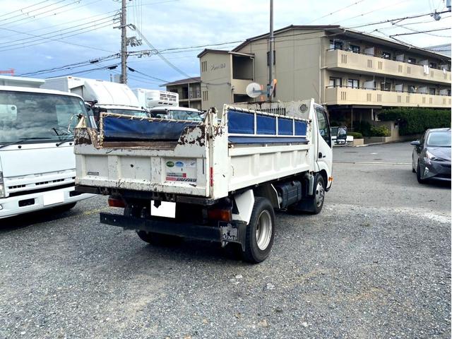 デュトロ ベースグレード　３ｔダンプ　高床　コボレーン　１０尺　ＥＴＣ　１３５馬力　エアループ　スペアタイヤ　坂道アシスト（3枚目）