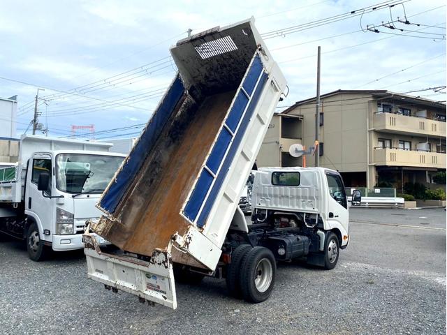 デュトロ ベースグレード　３ｔダンプ　高床　コボレーン　１０尺　ＥＴＣ　１３５馬力　エアループ　スペアタイヤ　坂道アシスト（10枚目）