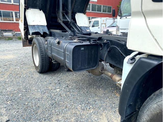 デュトロ ベースグレード　３ｔダンプ　高床　コボレーン　１０尺　ＥＴＣ　１３５馬力　エアループ　スペアタイヤ　坂道アシスト（12枚目）