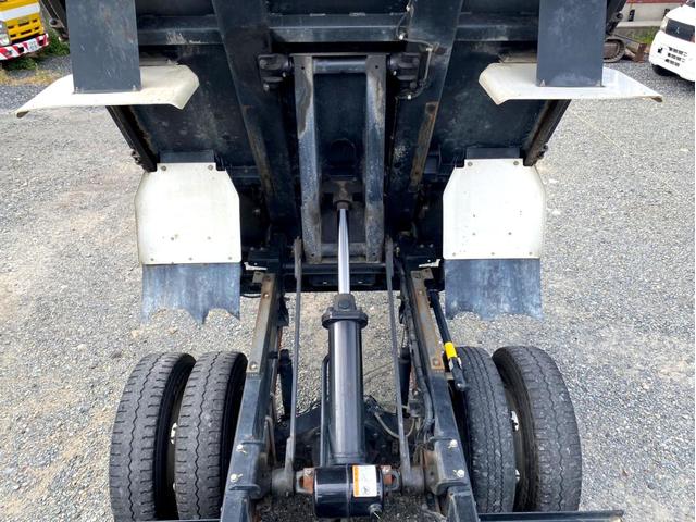 デュトロ ベースグレード　３ｔダンプ　高床　コボレーン　１０尺　ＥＴＣ　１３５馬力　エアループ　スペアタイヤ　坂道アシスト（14枚目）