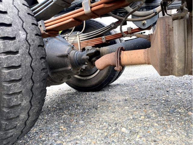 デュトロ ベースグレード　３ｔダンプ　高床　コボレーン　１０尺　ＥＴＣ　１３５馬力　エアループ　スペアタイヤ　坂道アシスト（24枚目）