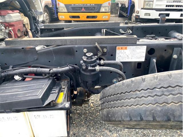 デュトロ ベースグレード　３ｔダンプ　高床　コボレーン　１０尺　ＥＴＣ　１３５馬力　エアループ　スペアタイヤ　坂道アシスト（26枚目）