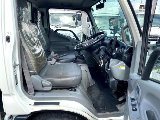 デュトロ ベースグレード　３ｔダンプ　高床　コボレーン　１０尺　ＥＴＣ　１３５馬力　エアループ　スペアタイヤ　坂道アシスト（39枚目）