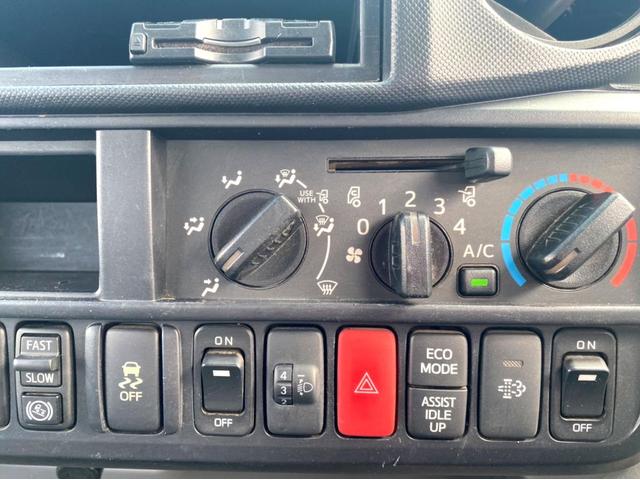 デュトロ ベースグレード　３ｔダンプ　高床　コボレーン　１０尺　ＥＴＣ　１３５馬力　エアループ　スペアタイヤ　坂道アシスト（47枚目）