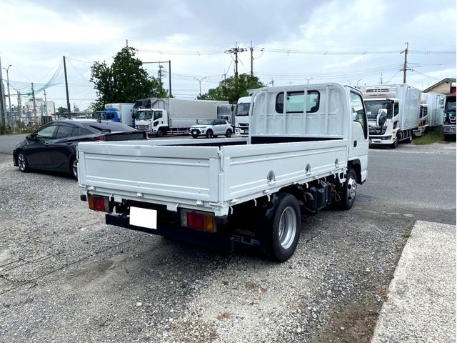 エルフトラック 　２ｔ　平ボディ　１０尺　荷台鉄板　１５０馬力　ＥＴＣ　準中型５ｔ未満　全塗装済　スペアタイヤ（3枚目）