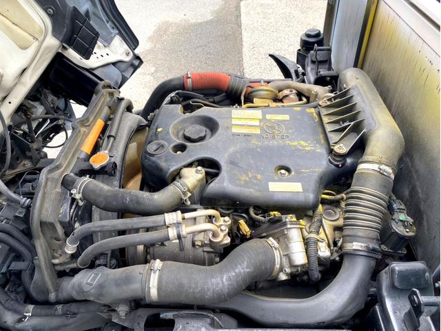 エルフトラック 　２ｔ　平ボディ　１０尺　荷台鉄板　１５０馬力　ＥＴＣ　準中型５ｔ未満　全塗装済　スペアタイヤ（21枚目）