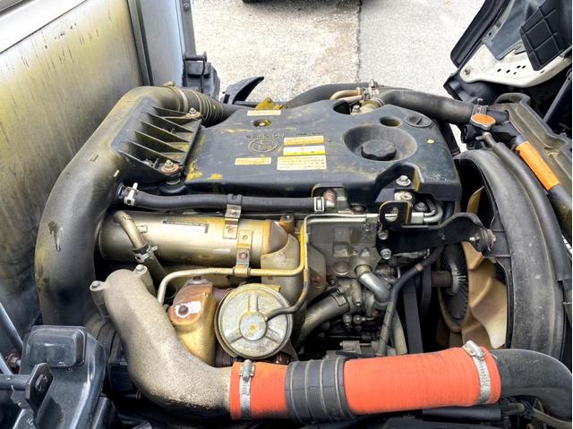 エルフトラック 　２ｔ　平ボディ　１０尺　荷台鉄板　１５０馬力　ＥＴＣ　準中型５ｔ未満　全塗装済　スペアタイヤ（24枚目）