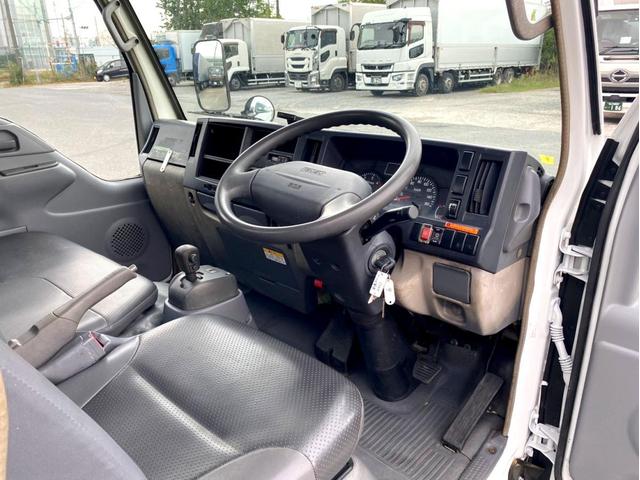 エルフトラック 　２ｔ　平ボディ　１０尺　荷台鉄板　１５０馬力　ＥＴＣ　準中型５ｔ未満　全塗装済　スペアタイヤ（29枚目）