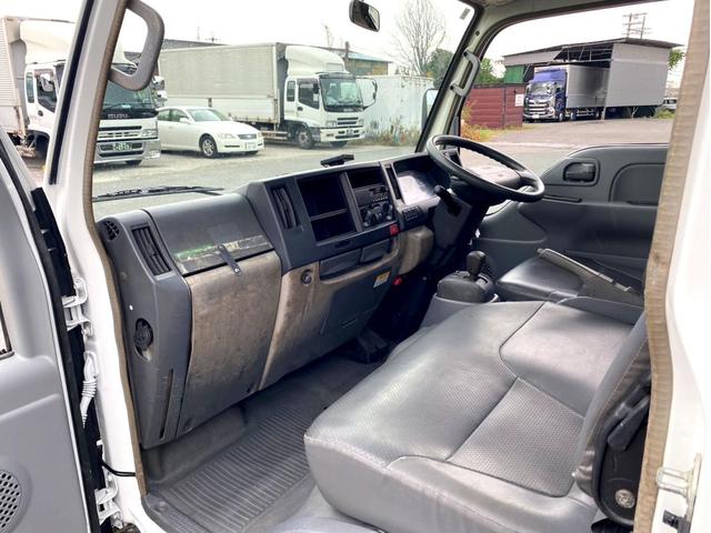 エルフトラック 　２ｔ　平ボディ　１０尺　荷台鉄板　１５０馬力　ＥＴＣ　準中型５ｔ未満　全塗装済　スペアタイヤ（32枚目）