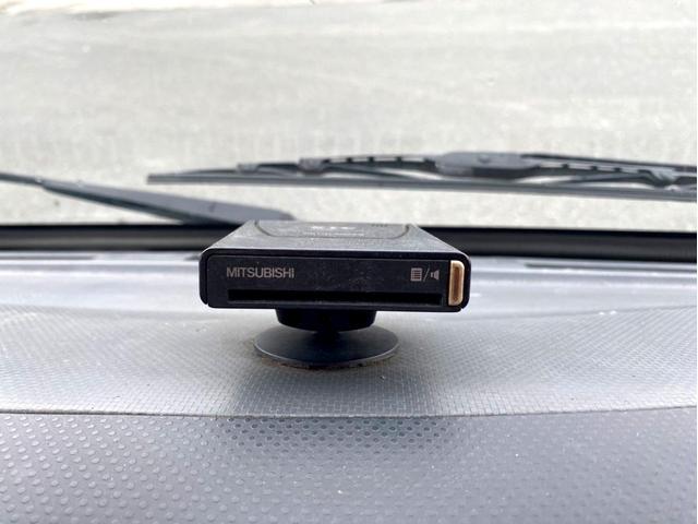 エルフトラック 　２ｔ　平ボディ　１０尺　荷台鉄板　１５０馬力　ＥＴＣ　準中型５ｔ未満　全塗装済　スペアタイヤ（38枚目）