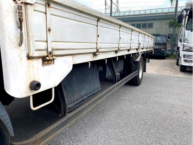 ファイター 　平成１７年　三菱ふそうファイター　平ボディ荷台鉄板荷台内寸　：　５７６　２１５／ｃｍ　積載量　：　３８５０ｋｇ２１０馬力スペアタイヤ（10枚目）
