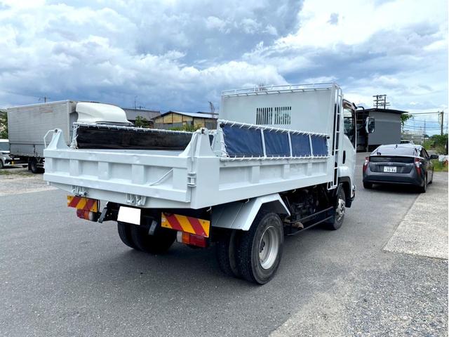 フォワード ダンプ　４ｔ　ダンプ　コボレーン付　荷台内寸：３４０　２０６／ｃｍ　最大積載量：３８５０ｋｇ　全塗装済　スペアタイヤ（3枚目）