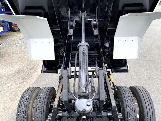 フォワード ダンプ　４ｔ　ダンプ　コボレーン付　荷台内寸：３４０　２０６／ｃｍ　最大積載量：３８５０ｋｇ　全塗装済　スペアタイヤ（9枚目）