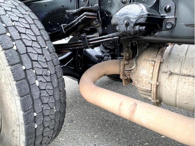 フォワード ダンプ　４ｔ　ダンプ　コボレーン付　荷台内寸：３４０　２０６／ｃｍ　最大積載量：３８５０ｋｇ　全塗装済　スペアタイヤ（21枚目）