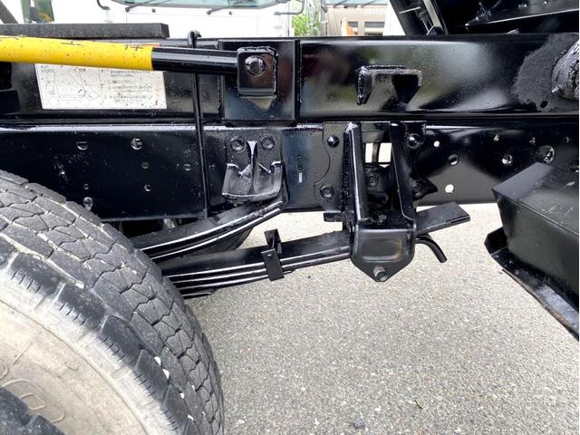 フォワード ダンプ　４ｔ　ダンプ　コボレーン付　荷台内寸：３４０　２０６／ｃｍ　最大積載量：３８５０ｋｇ　全塗装済　スペアタイヤ（26枚目）