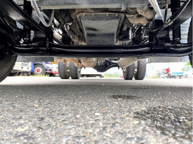 フォワード ダンプ　４ｔ　ダンプ　コボレーン付　荷台内寸：３４０　２０６／ｃｍ　最大積載量：３８５０ｋｇ　全塗装済　スペアタイヤ（27枚目）