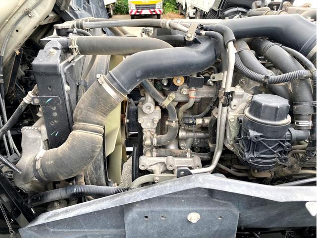 フォワード ダンプ　４ｔ　ダンプ　コボレーン付　荷台内寸：３４０　２０６／ｃｍ　最大積載量：３８５０ｋｇ　全塗装済　スペアタイヤ（31枚目）