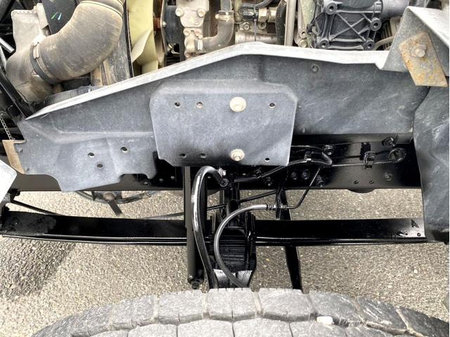 フォワード ダンプ　４ｔ　ダンプ　コボレーン付　荷台内寸：３４０　２０６／ｃｍ　最大積載量：３８５０ｋｇ　全塗装済　スペアタイヤ（32枚目）