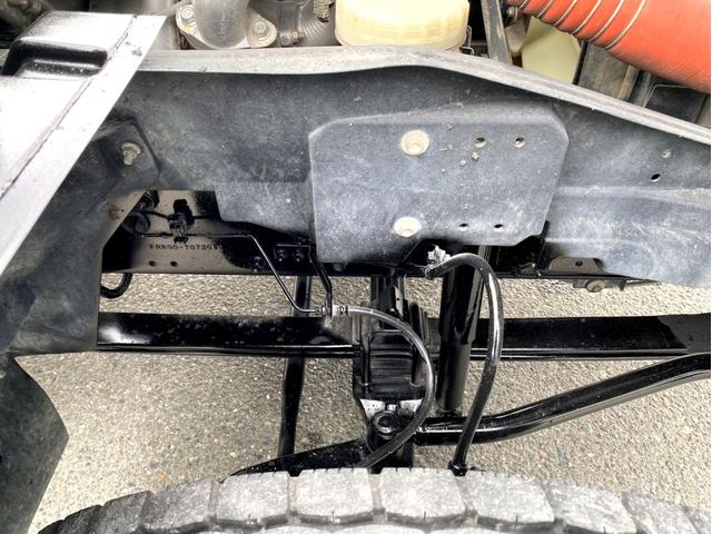 フォワード ダンプ　４ｔ　ダンプ　コボレーン付　荷台内寸：３４０　２０６／ｃｍ　最大積載量：３８５０ｋｇ　全塗装済　スペアタイヤ（35枚目）