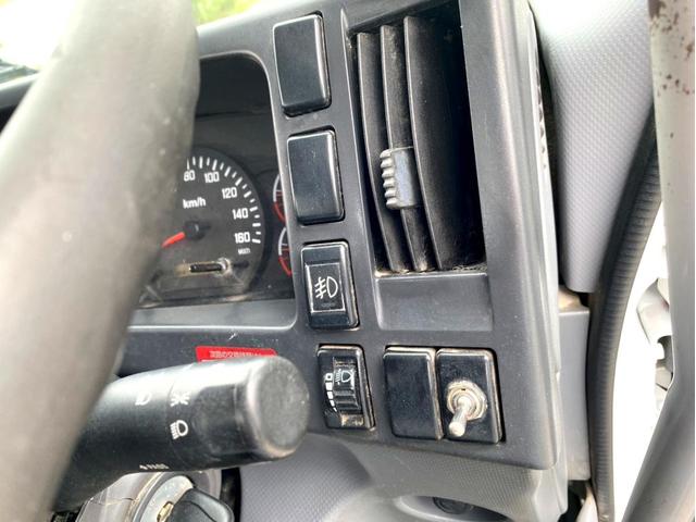 フォワード ダンプ　４ｔ　ダンプ　コボレーン付　荷台内寸：３４０　２０６／ｃｍ　最大積載量：３８５０ｋｇ　全塗装済　スペアタイヤ（47枚目）