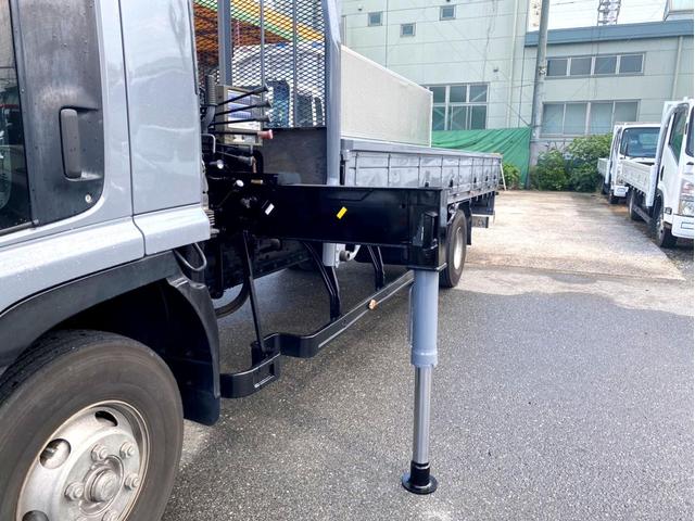 フォワード 　平ボディ　クレーン付　タダノ４段クレーン　ＥＳ２４０４　フックイン　２．９３ｔ吊　荷台内寸：５４８　２１７／ｃｍ　最大積載量：２９００ｋｇ　全塗装済　スペアタイアヤ（16枚目）